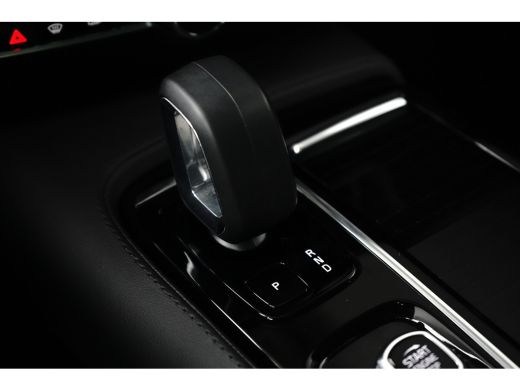 Volvo  V60 2.0 T6 Plug-in hybrid AWD Plus Bright | Trekhaak | Panoramadak | Leder | ActivLease financial lease