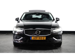 Volvo  V60 2.0 T6 Plug-in hybrid AWD Plus Bright | Trekhaak | Panoramadak | Leder |