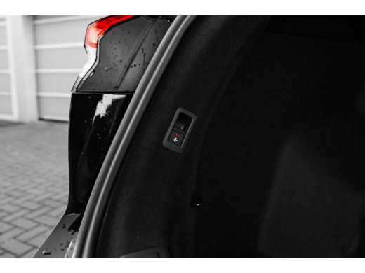 Audi Q4 e-tron S edition | Achterklep, automatisch bedienbaar | Achteruitrijcamera | Adaptive cruise control ActivLease financial lease