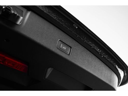 Audi Q4 e-tron S edition | Achterklep, automatisch bedienbaar | Achteruitrijcamera | Adaptive cruise control ActivLease financial lease