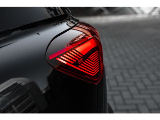 Audi Q4 e-tron S edition | Achterklep, automatisch bedienbaar | Achteruitrijcamera | Adaptive cruise control ActivLease financial lease