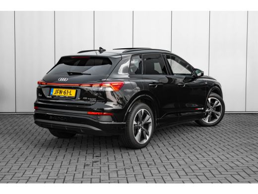 Audi Q4 e-tron S edition | Achterklep, automatisch bedienbaar | Achteruitrijcamera | Adaptive cruise control ActivLease financial lease