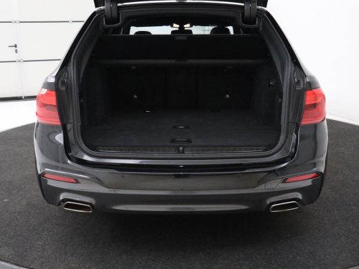 BMW 5 Serie 520i M Sport | Panoramadak | Stoelventilatie | Head-Up | 360 Camera | Leder | Adaptief LED | Memo... ActivLease financial lease