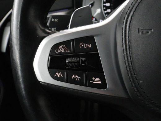 BMW 5 Serie 520i M Sport | Panoramadak | Stoelventilatie | Head-Up | 360 Camera | Leder | Adaptief LED | Memo... ActivLease financial lease