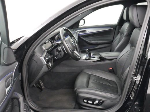 BMW 5 Serie 520i M Sport | Panoramadak | Stoelventilatie | Head-Up | 360 Camera | Leder | Adaptief LED | Memo... ActivLease financial lease