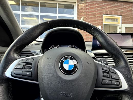 BMW X1 xDrive25e High Executive Edition Panoramadak, Camera, 18''Lmv, ActivLease financial lease