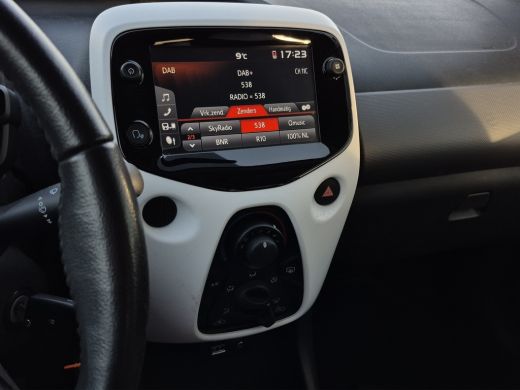 Citroën C1 1.0 VTi Millenium Carplay/android auto | DAB | Extra getint glas | Airco | ActivLease financial lease