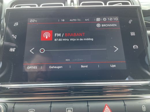 Citroën C3 110pk Shine (Camera - Keyless Entry - Navigatie - Automatische Airco - Apple Carplay - LED) ActivLease financial lease