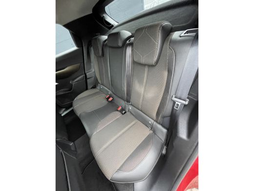 DS DS 3 100pk Performance Line (Stoelverwarming - Camera - Automatische Airco - Head up - Navigatie - App... ActivLease financial lease