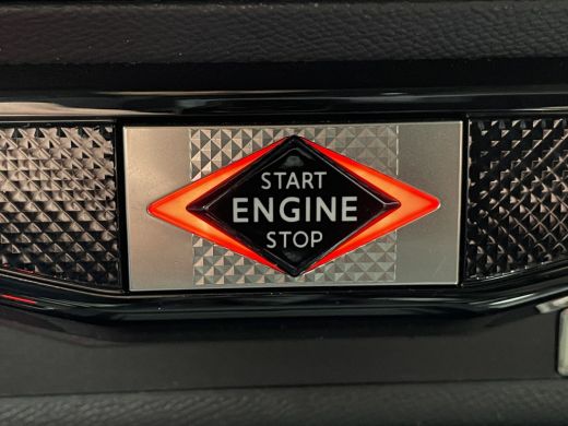 DS DS 3 100pk Performance Line (Stoelverwarming - Camera - Automatische Airco - Head up - Navigatie - App... ActivLease financial lease