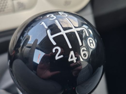 Fiat 500 1.0 Hybrid Lounge Carplay/android auto | Parkeersensoren | Cruise control | Airco | ActivLease financial lease