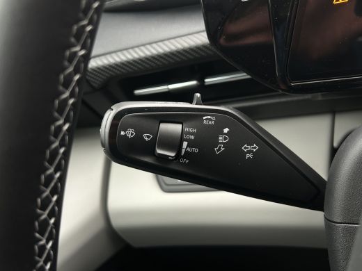 Ford Explorer Premium Standard Range RWD 52 kWh | 18-weg verstelbare AGR-voorstoelen (ergonomisch gecertificeer... ActivLease financial lease