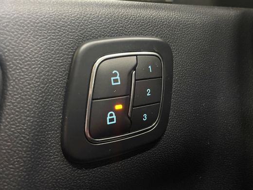 Ford Kuga 2.5 PHEV ST-Line X | Panoramadak | Memory | Camera | Adaptive Cruise | Draadloos Apple Carplay | ... ActivLease financial lease