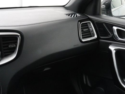 Kia ProCeed 1.5 T-GDI GT-Line | Panoramadak | Stoel & stuurverwarming | Trekhaak | Leder/Alcantara | Adaptive... ActivLease financial lease