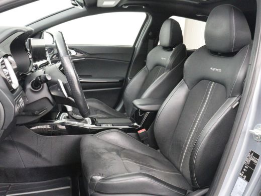 Kia ProCeed 1.5 T-GDI GT-Line | Panoramadak | Stoel & stuurverwarming | Trekhaak | Leder/Alcantara | Adaptive... ActivLease financial lease