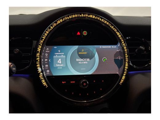 Mini Electric Camden Plus Edition 33 kWh | Achterbank in delen neerklapbaar | Achteruitrijcamera | Airco (autom... ActivLease financial lease