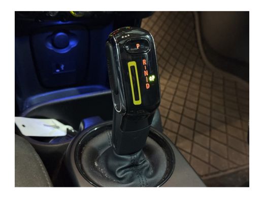 Mini Electric Camden Plus Edition 33 kWh | Achterbank in delen neerklapbaar | Achteruitrijcamera | Airco (autom... ActivLease financial lease