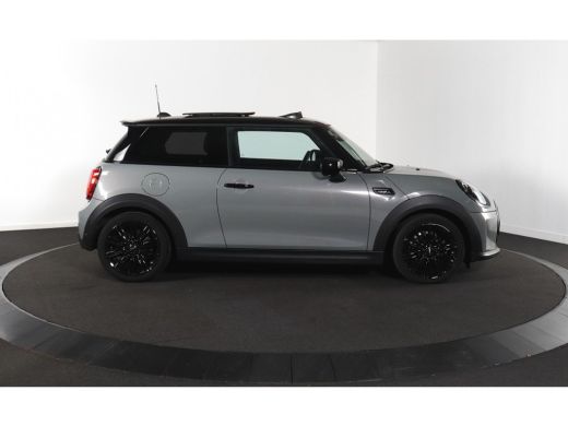 Mini Electric Camden Plus Edition 33 kWh | Achterbank in delen neerklapbaar | Achteruitrijcamera | Airco (autom... ActivLease financial lease