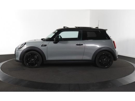 Mini Electric Camden Plus Edition 33 kWh | Achterbank in delen neerklapbaar | Achteruitrijcamera | Airco (autom... ActivLease financial lease