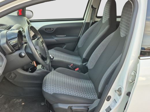 Peugeot 108 1.0 e-VTi Active Airco | DAB | Extra getint glas | Bluetooth | ActivLease financial lease