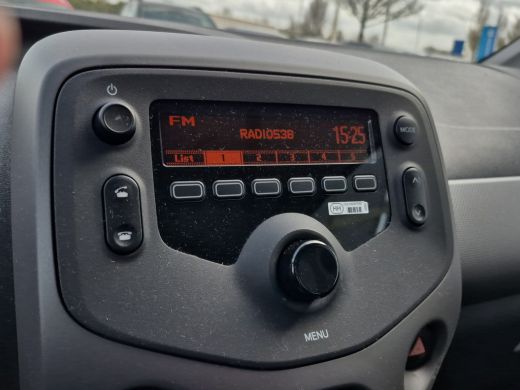 Peugeot 108 1.0 e-VTi Active DAB | Extra getint glas | Airco | Bluetooth | ActivLease financial lease