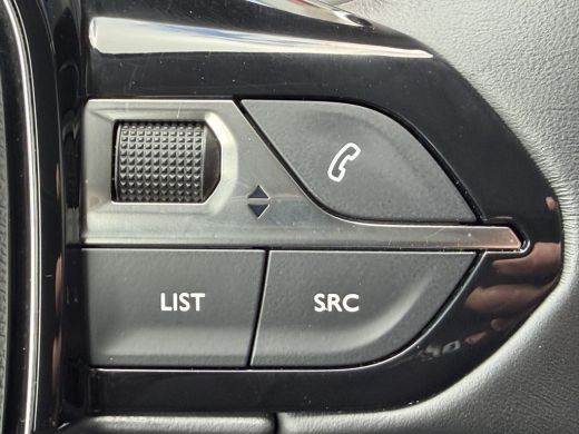 Peugeot 3008 225pk HYbrid Allure Pack (Elektrische Klep - 360gr Camera - Keyless Entry - Automatische Airco - ... ActivLease financial lease