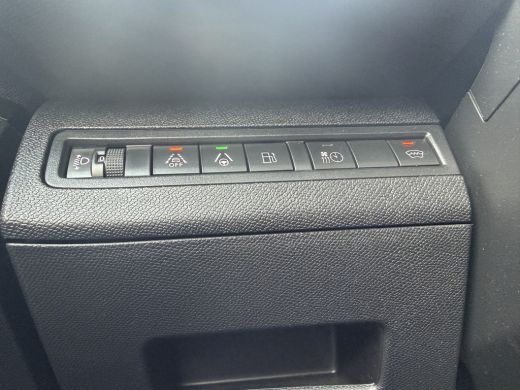 Peugeot 3008 225pk HYbrid Allure Pack (Elektrische Klep - 360gr Camera - Keyless Entry - Automatische Airco - ... ActivLease financial lease