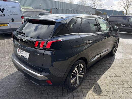 Peugeot 3008 225pk HYbrid Allure Pack (Elektrische Klep - 360gr Camera - Keyless Entry - Automatische Airco - ... ActivLease financial lease