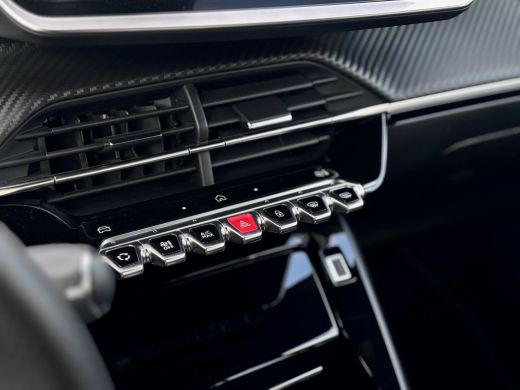 Peugeot e-2008 EV GT 54 kWh SOH 97,44% | WLTP 375 - 415 km | Cruise control adaptief | Navi fullscreen | 54kWh |... ActivLease financial lease