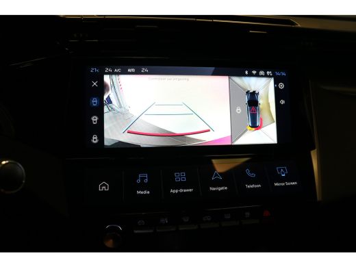 Peugeot e-308 GT 54 kWh | Navi | Camera | Stoel en stuur verw. | Ad. cruise control | Matrix LED lampen | Key-l... ActivLease financial lease