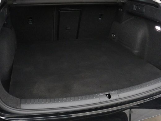 Seat Leon 1.4 TSI eHybrid PHEV FR | Stoelverwarming | Adaptive cruise | Navigatie | Sfeerverlichting | Stuu... ActivLease financial lease