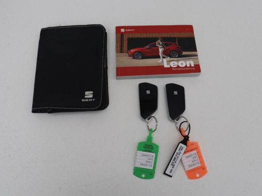 Seat Leon 1.4 TSI eHybrid PHEV FR | Stoelverwarming | Adaptive cruise | Navigatie | Sfeerverlichting | Stuu... ActivLease financial lease