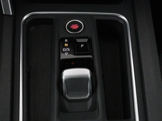 Seat Leon 1.4 TSI eHybrid PHEV FR | Stoelverwarming | Adaptive cruise | Navigatie | Sfeerverlichting | Stuu... ActivLease financial lease