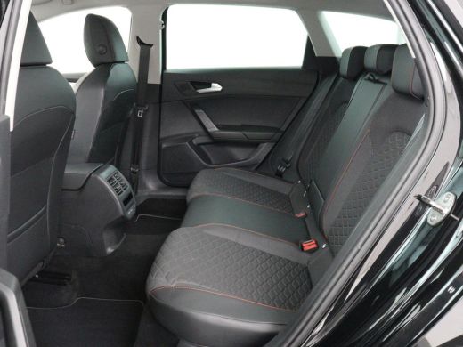 Seat Leon 1.4 TSI eHybrid PHEV FR | Stoelverwarming | Adaptive cruise | Navigatie | Sfeerverlichting | Stuu... ActivLease financial lease