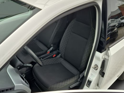 Skoda Citigo e-iV EV Style Stoelverwarming | Extra getint glas | Climate control | Telefoonintegratie | ActivLease financial lease