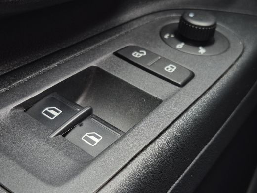 Skoda Citigo e-iV EV Style Stoelverwarming | Extra getint glas | Climate control | Telefoonintegratie | ActivLease financial lease