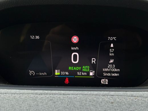 Skoda Enyaq iV iV 60 180 pk | Wegklapbare Trekhaak | Achteruitrijcamera | SoH 89% | ActivLease financial lease