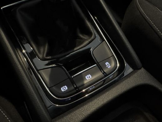 Skoda Karoq TSI 115PK SELECTION CARPLAY/LED/ECC ActivLease financial lease