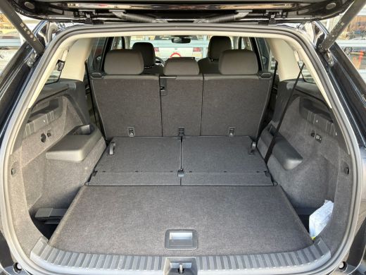 Skoda Kodiaq 1.5 TSI 150 pk 7-DSG. 7 Pers. | Wegklapbare trekhaak | Achteruitrijcamera | Navigatie | ActivLease financial lease