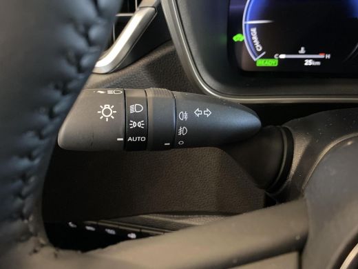 Suzuki Swace 1.8 Hybrid Style | Climate control | Cruise control | Carplay | Direct uit voorraad leverbaar ActivLease financial lease