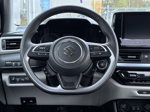 Suzuki Swift 1.2 Style Smart Hybrid Climate Control | Navigatiesysteem | Adaptieve Cruise Control | Stoelverwa... ActivLease financial lease