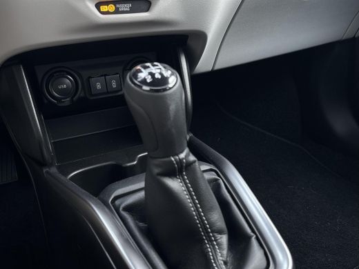 Suzuki Swift 1.2 Style Smart Hybrid Climate Control | Navigatiesysteem | Adaptieve Cruise Control | Stoelverwa... ActivLease financial lease