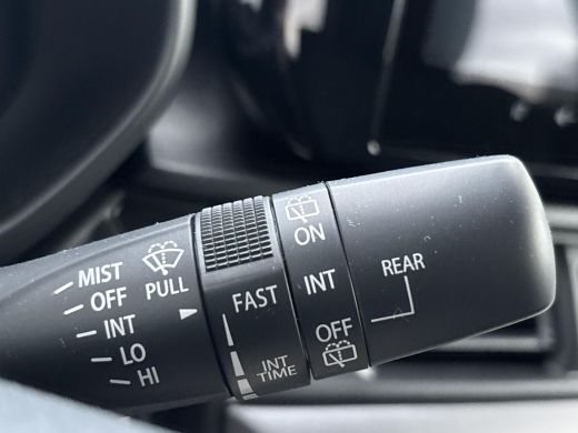 Suzuki Swift 1.2 Style Smart Hybrid Climate Control | Navigatiesysteem | Adaptieve Cruise Control | Stoelverwa... ActivLease financial lease