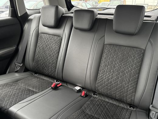 Suzuki Vitara 1.4 Boosterjet Style Smart Hybrid |Navigatiesysteem | Climate Control | Stoelverwarming | Adaptiv... ActivLease financial lease