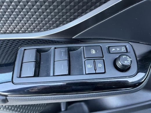 Toyota C-HR 1.8 Hybrid Executive | All-in prijs | Automaat | Apple/android auto | Stoelverwarming ActivLease financial lease