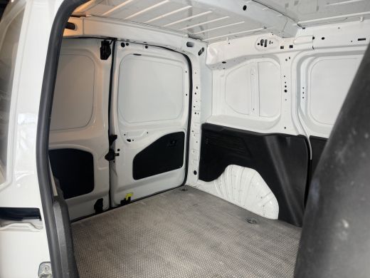 Toyota ProAce 1.5 D-4D Navigator 3 zitter | navigatie | camera | trekhaak ActivLease financial lease