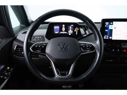 Volkswagen ID.3 First Plus 58 kWh | LED | Cruise Adaptive | Trekhaak | Navi | Stoelverwarming | Clima | Camera | ... ActivLease financial lease