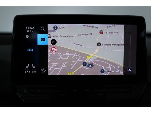 Volkswagen ID.3 First Plus 58 kWh | LED | Cruise Adaptive | Trekhaak | Navi | Stoelverwarming | Clima | Camera | ... ActivLease financial lease