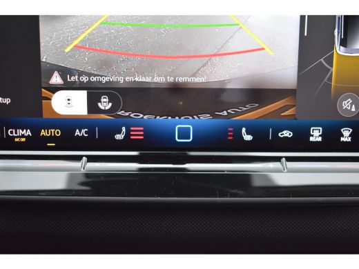 Volkswagen T-Roc 1.5 eTSI 115PK DSG-7 Life First Edition | 20 INCH MET ALL SEASONBANDEN | STOEL + STUURVERW. | LED... ActivLease financial lease