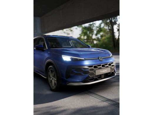 Volkswagen T-Roc Life First Edition | 'App-Connect' draadloze smartphone integratie | Automatische afstandsregelin... ActivLease financial lease